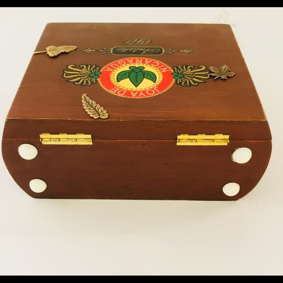 Handmade Cigar Storage Box - Picture 4 of 4